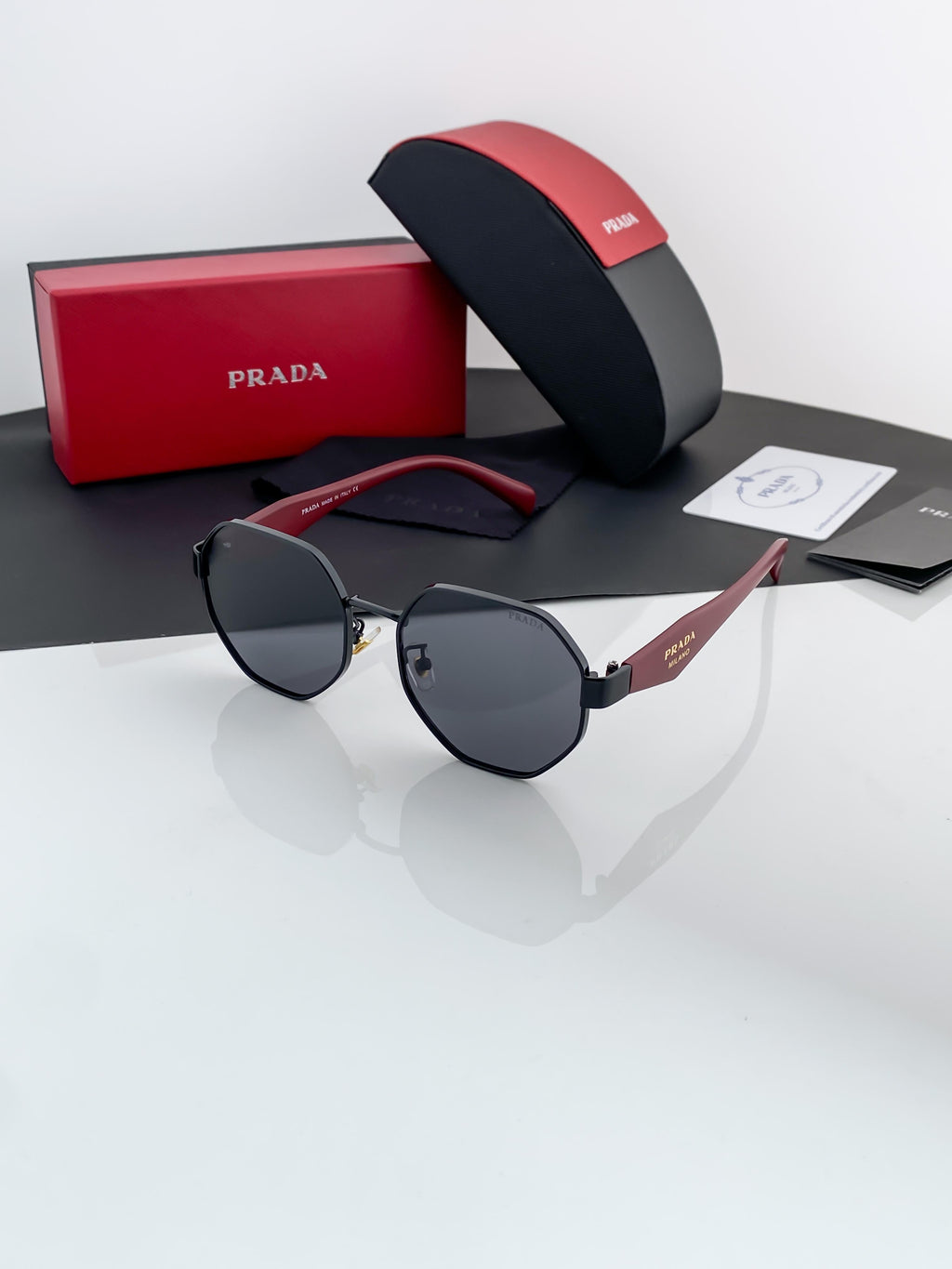 *PRA_DA RED&BLACK 97 B