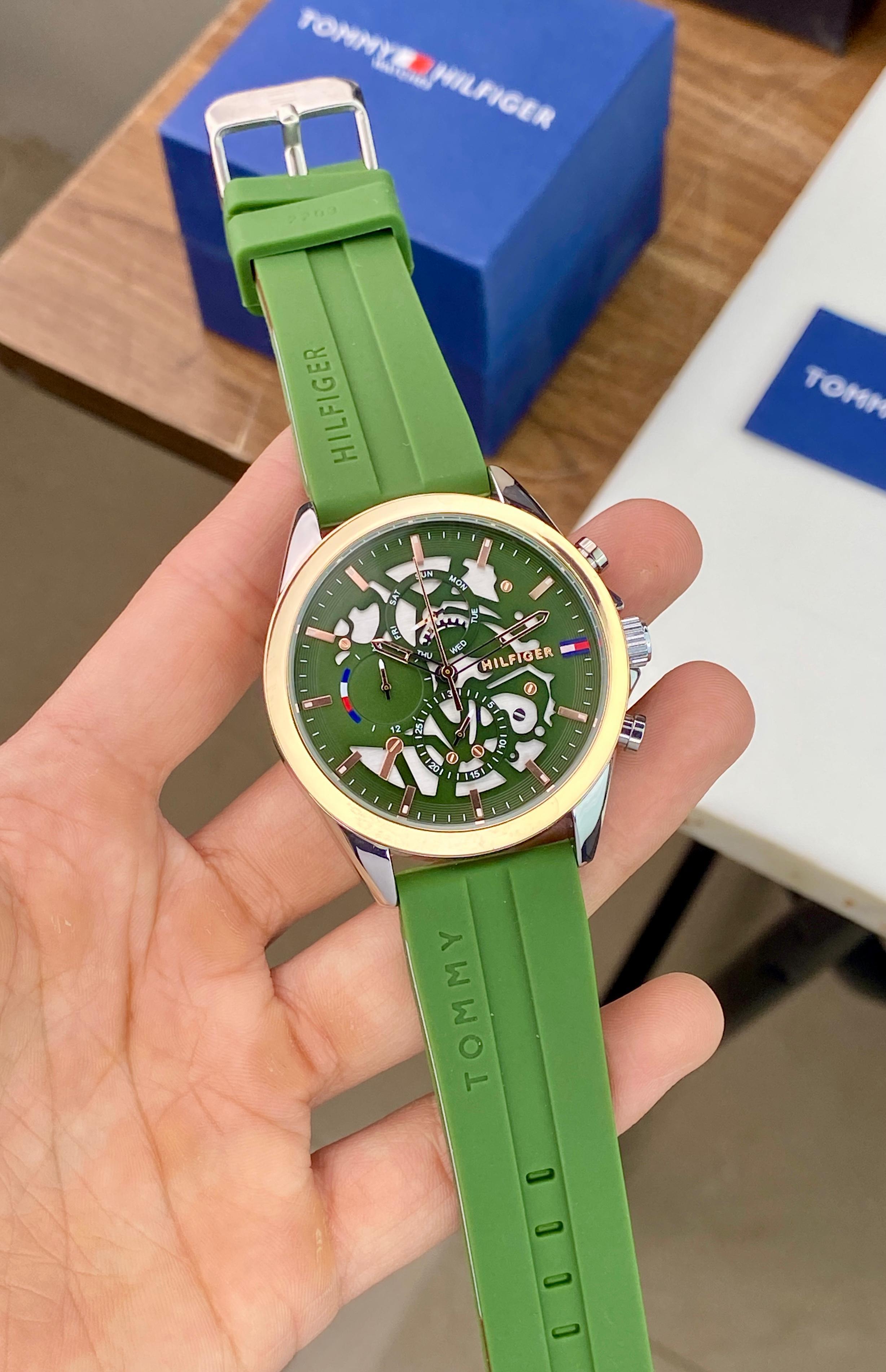 Tomm__Y HILFI_GHER 5555